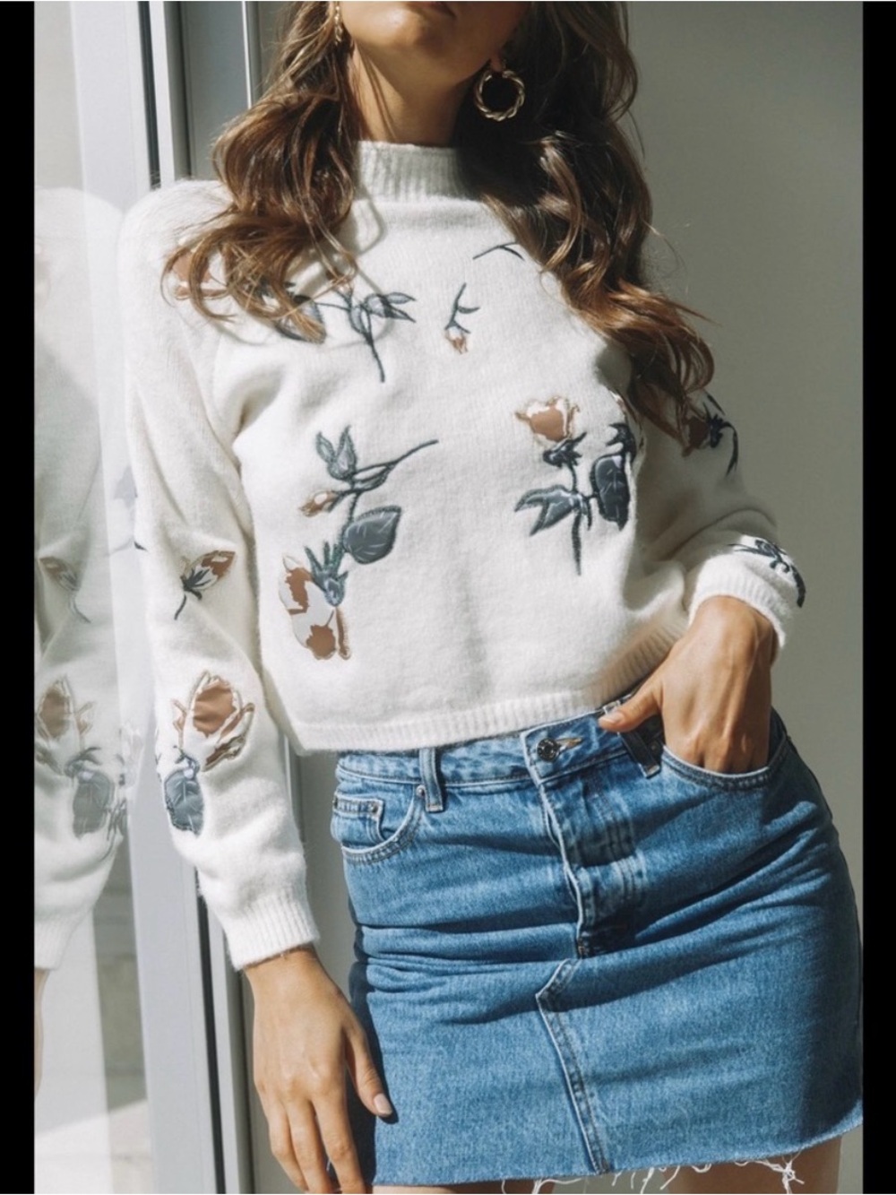 Love McNicoll Julie sweater